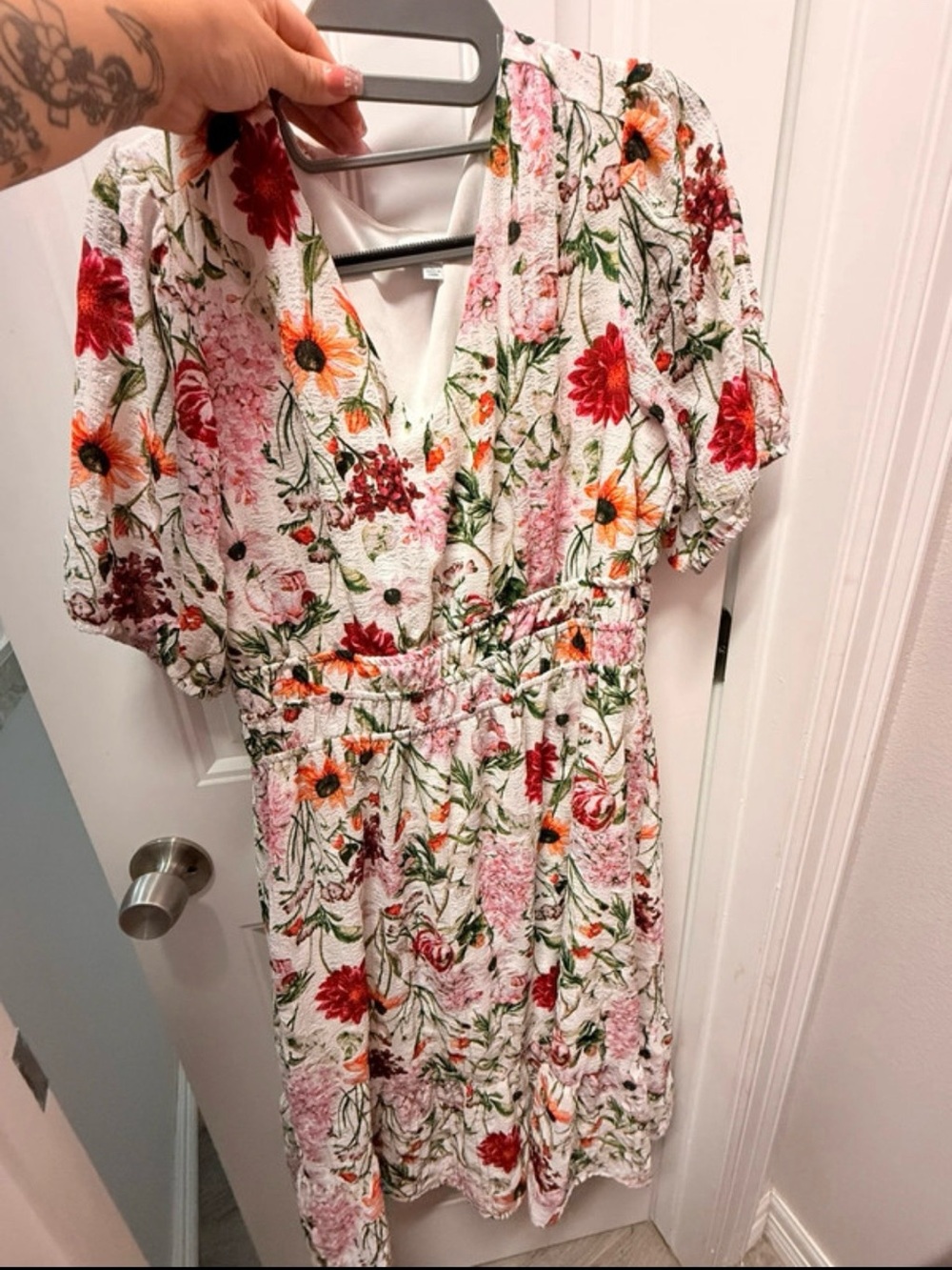 Luxology White Floral V-Neck Dress with Pink & Red Blooms
